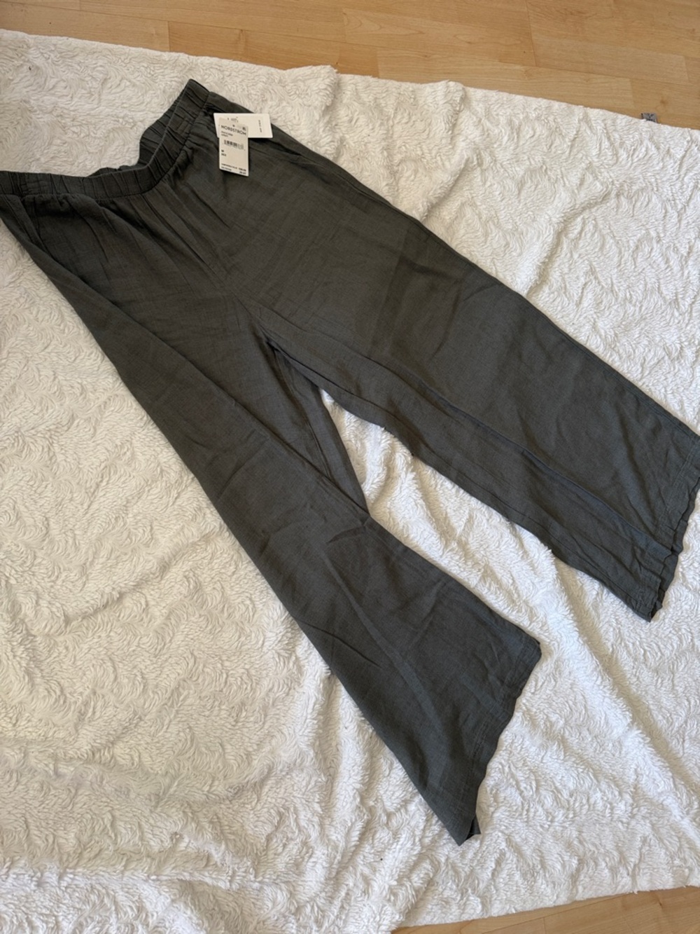 Nordstrom Olive Green Wide-Leg Pull-On Pants